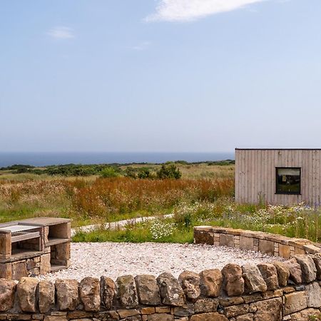 Rustic Cabins, Sea Views From Rewilded Farm With Highland Cows Σεντ Άντριους Εξωτερικό φωτογραφία