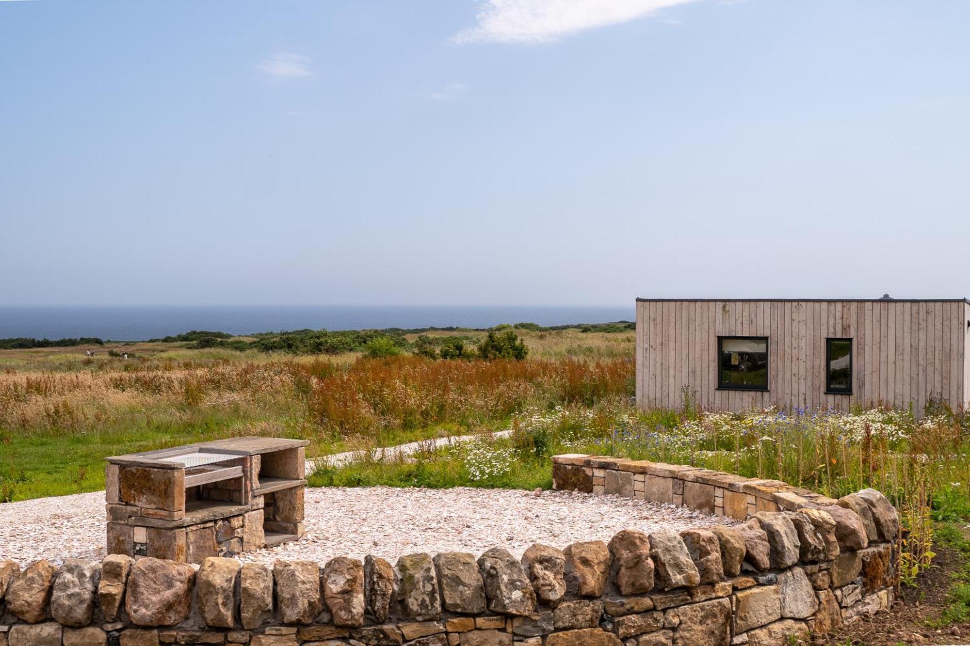 Rustic Cabins, Sea Views From Rewilded Farm With Highland Cows Σεντ Άντριους Εξωτερικό φωτογραφία