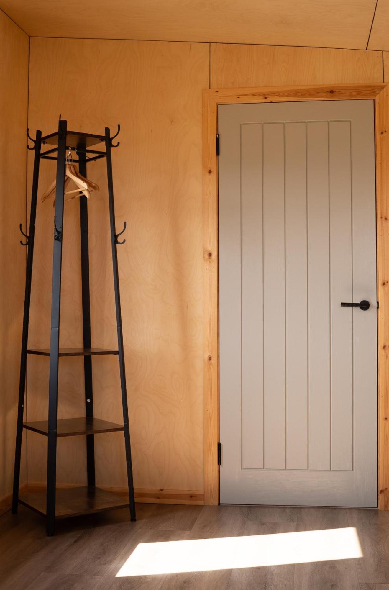 Rustic Cabins, Sea Views From Rewilded Farm With Highland Cows Σεντ Άντριους Εξωτερικό φωτογραφία