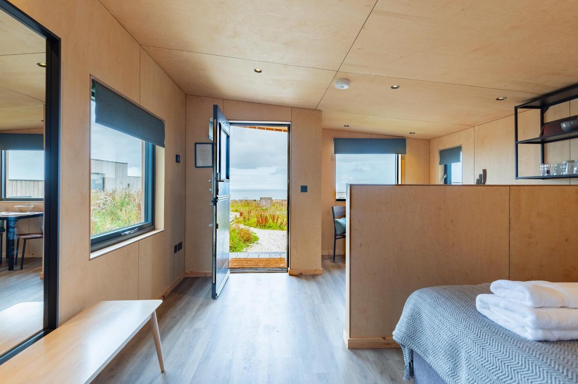 Rustic Cabins, Sea Views From Rewilded Farm With Highland Cows Σεντ Άντριους Εξωτερικό φωτογραφία